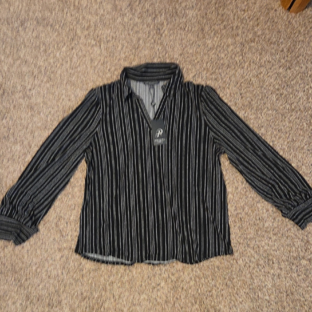 Adrianna Papell Vneck Collared Knit Top, Black, Large